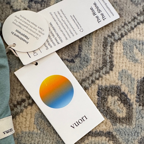 Vuori Seafoam Green Cropped Tank - Picture 2 of 3